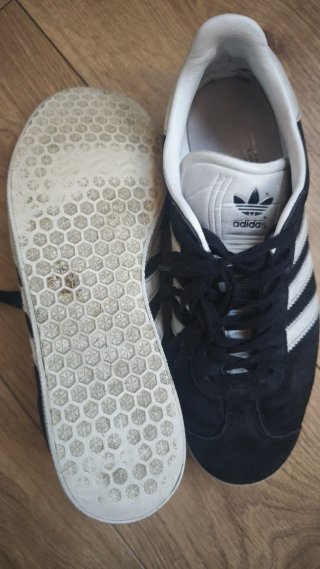 Adidas Gazelle Negro/Blanco