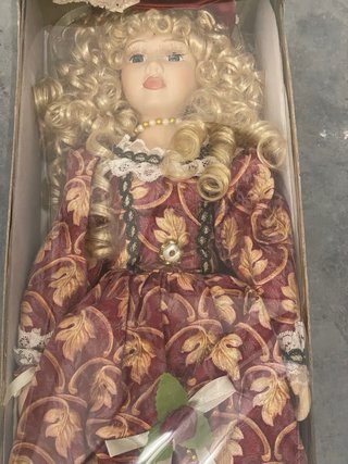 Muñeca de Porcelana Antigua