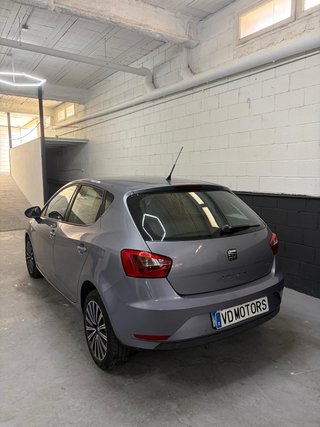 SEAT Ibiza 2015 PANTALLA