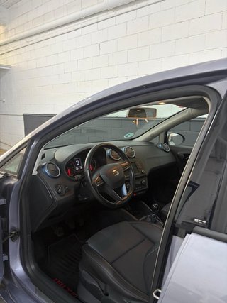 SEAT Ibiza 2015 PANTALLA