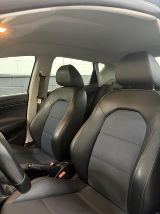 SEAT Ibiza 2015 PANTALLA
