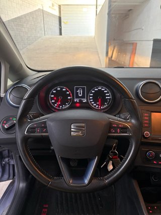 SEAT Ibiza 2015 PANTALLA