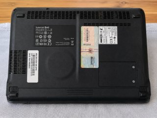 Packard Bell Dot S con cargador