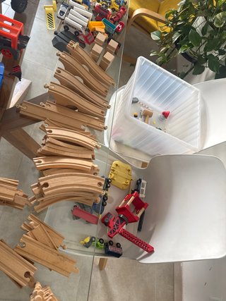 Juego vías tren madera y accesorios
