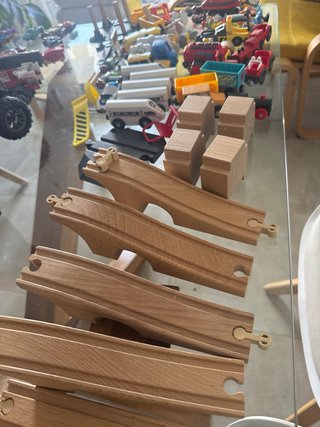Juego vías tren madera y accesorios