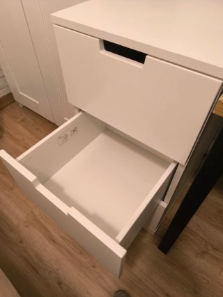 Cómoda 3 cajones IKEA blanca nueva(precio IKEA 129