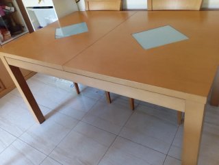 Mesa comedor y centro + 4 sillas madera