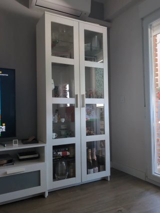Vitrina BRIMNES IKEA Blanca y Transparente