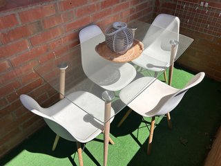 Mesa Terraza y 4 Sillas