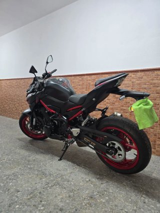 Kawasaki Z900 A2 2021 - 5654 km
