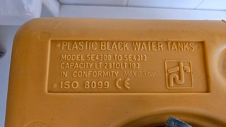 Deposito aguas negras 53L barco con bomba 12V