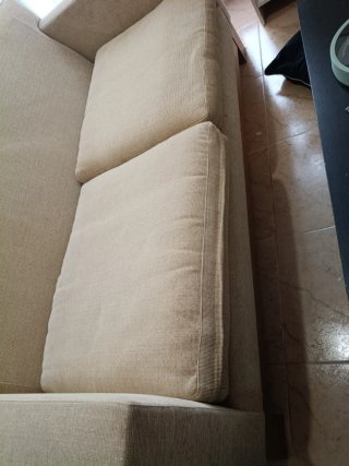 Sofá beige 2-3 plazas tela