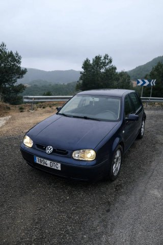 Volkswagen Golf 2004
