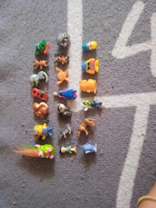 Lote figuras mini coleccionables