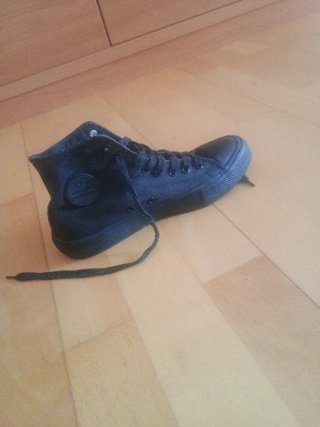 Zapatillas Victoria Negras Tobillera Alta