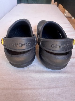 Crocs negros talla 37-38