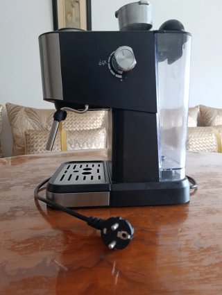 Cafetera Aeomjk como nueva