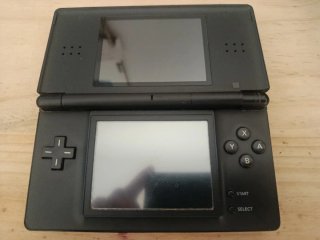 Nintendo DS Lite Negra + Cargador