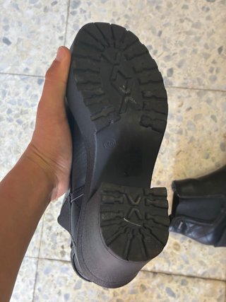 Botines Mustang T.39 Tacón Ancho Negro