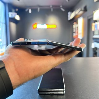 Samsung Galaxy Z Fold4 256GB Gris (No Abre bien)