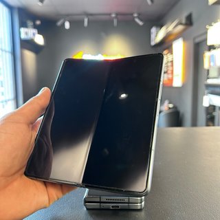 Samsung Galaxy Z Fold4 256GB Gris (No Abre bien)