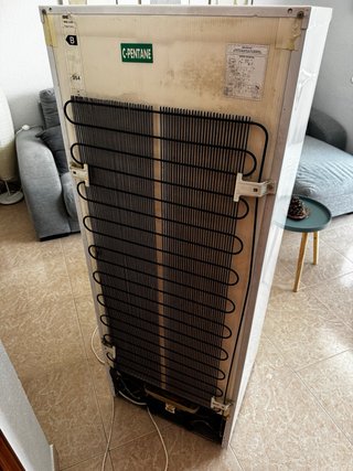 Nevera Beko con congelador