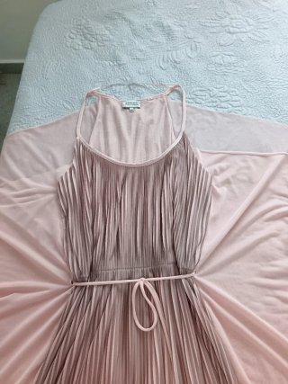 Vestido plisado Bershka talla M