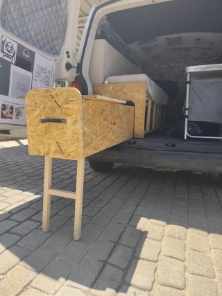 Cama Camper con Almacenamiento