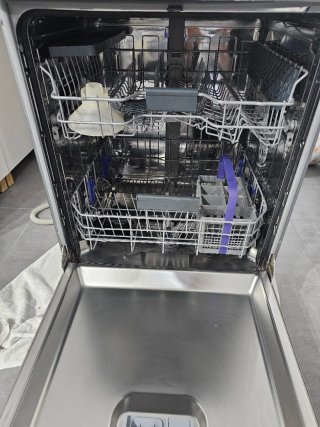 Lavavajillas Beko Inox 60cm A+++ con 3 años