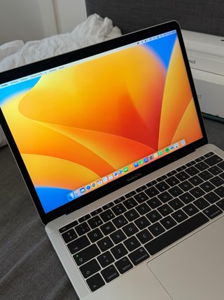 MacBook Pro 13 2017 Plata - 233 Ciclos Batería