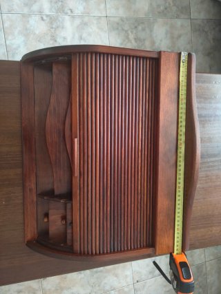 Escritorio de sobremesa persiana madera