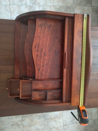 Escritorio de sobremesa persiana madera