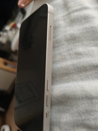 iPhone 13 Apple