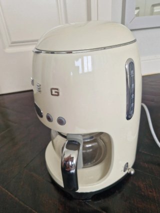 Cafetera SMEG filtro goteo crema