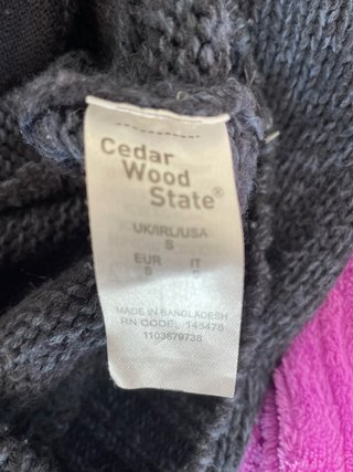 Sudadera de punto con capucha y botones