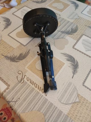 Taburete negro 30cm alto