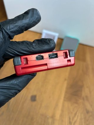 Nintendo Game Boy Advance SP Roja + juego