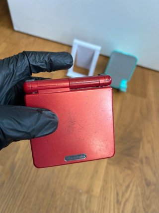 Nintendo Game Boy Advance SP Roja + juego