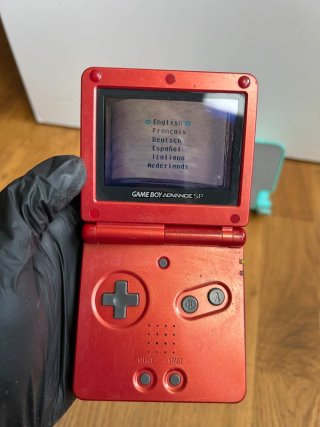 Nintendo Game Boy Advance SP Roja + juego