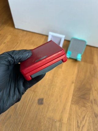 Nintendo Game Boy Advance SP Roja + juego