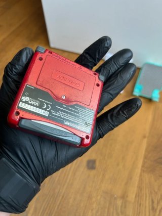 Nintendo Game Boy Advance SP Roja + juego
