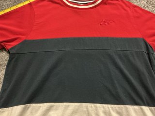 Camiseta Nike Air Colorblock Talla XL