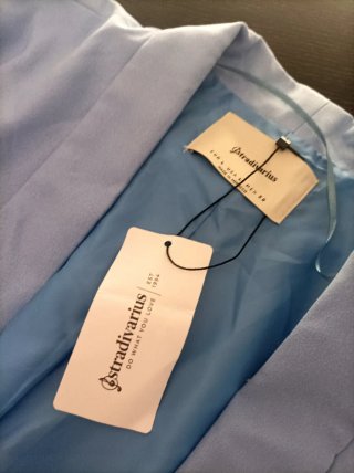Americana Stradivarius con etiqueta