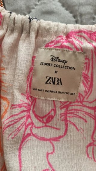 Vestido Zara Estampado Disney