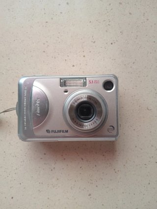 Cámara Digital Fujifilm FinePix Plata