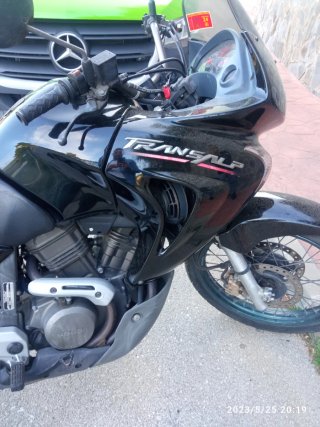 Honda Transalp XL 650 V 2006 Negra