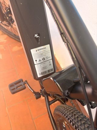 Bicicleta Eléctrica Invicta Troky Negra