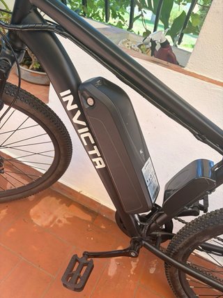 Bicicleta Eléctrica Invicta Troky Negra