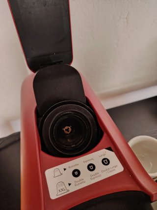 Cafetera LOR Philips Roja + Tazas