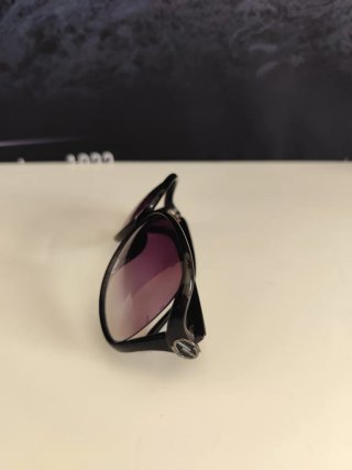 Gafas de sol mujer negras y moradas